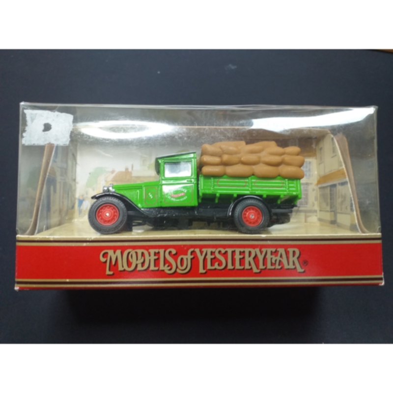 Matchbox Models of Yesteryear 1932 Ford Model AA 1 1/2 Ton Truck - G W Peacock (Y62)