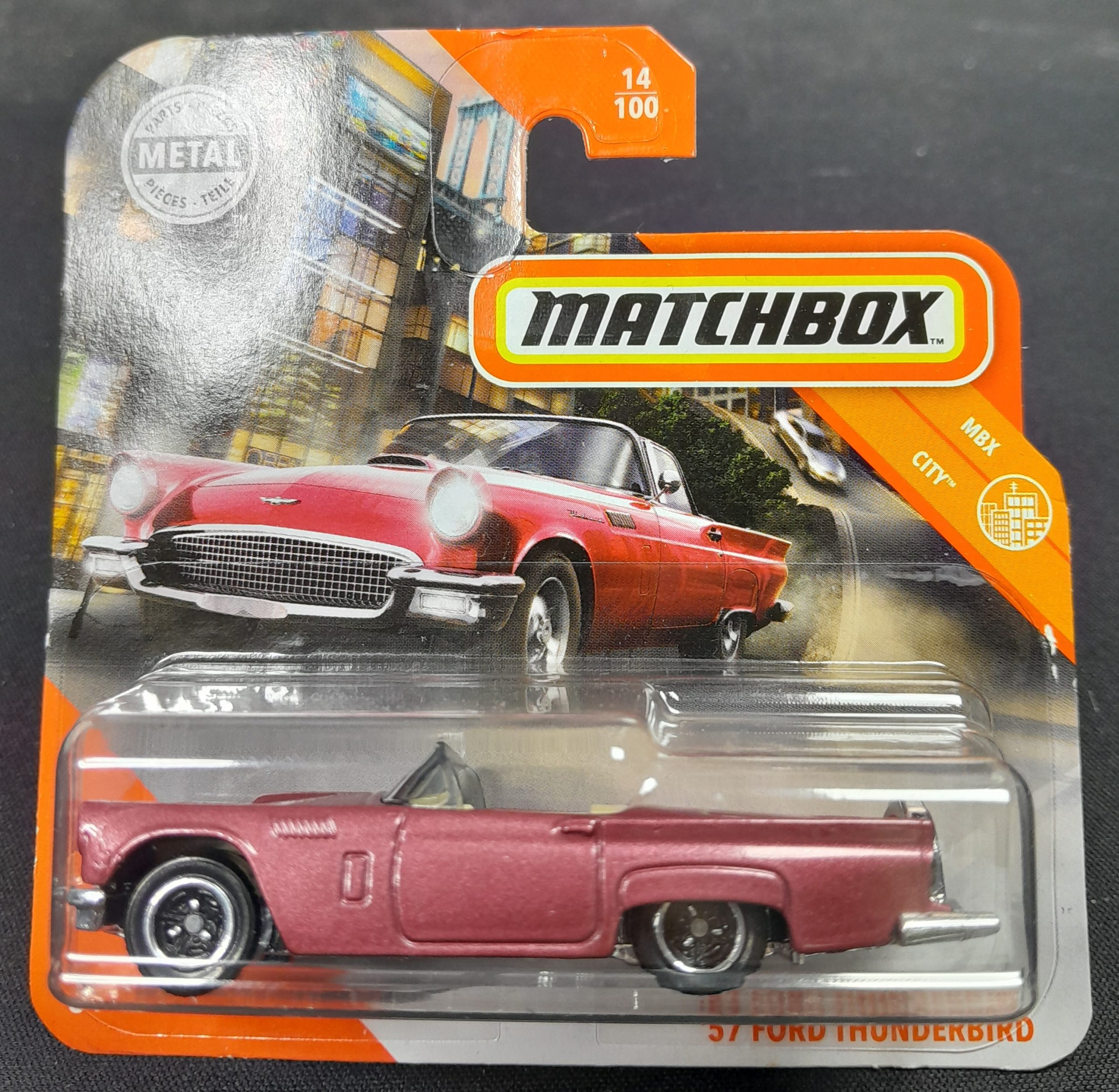Matchbox MB042 : 1957 Ford Thunderbird